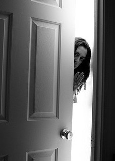 woman-opening-door-400x333-1